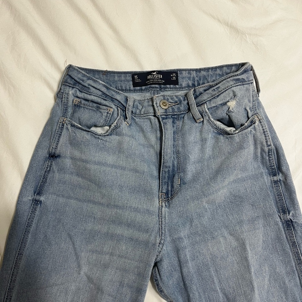 High Rise Mom Jeans - Picture 2 of 6
